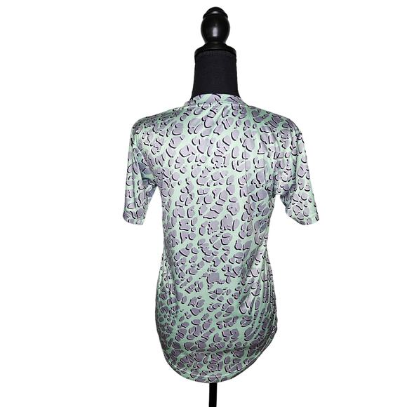 Pit Viper T Flex Tech Soft Stretch T Shirt Womens Size XS Dino Print High Low - Picture 3 of 14